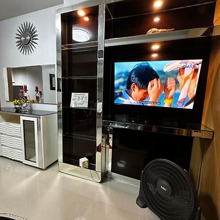 Shell Residences Prime Moa/Jo Alano Manila Exterior photo