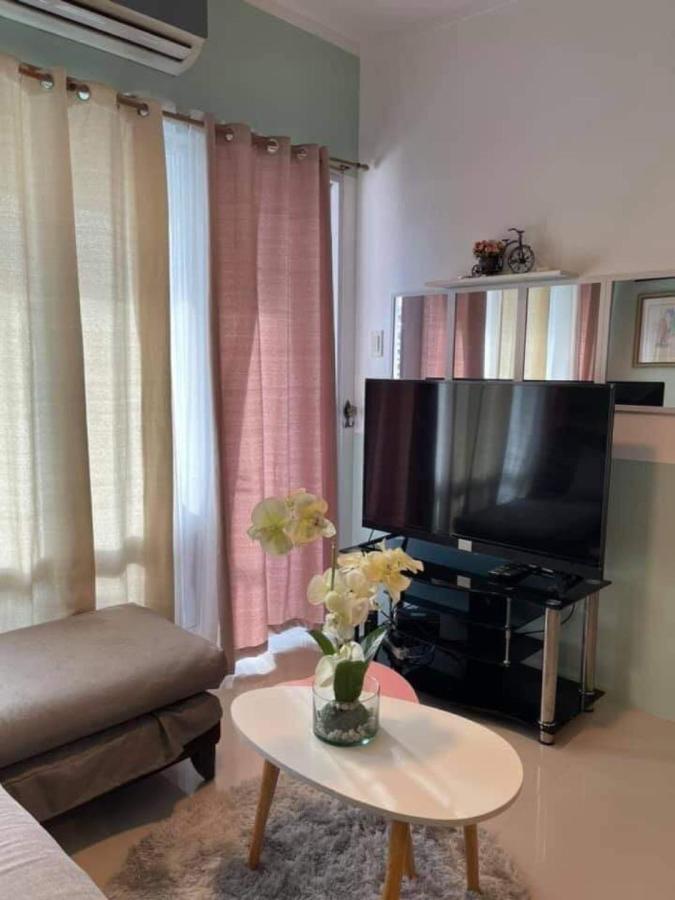 Shell Residences Prime Moa/Jo Alano Manila Exterior photo